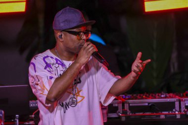 Sao Paulo (SP), Brezilya 09 / 18 / 2023 - Başrolde Lucas Peteado ve Juan Paiva, Claudinho ve Bochecha 'nın hikayesini anlatan 