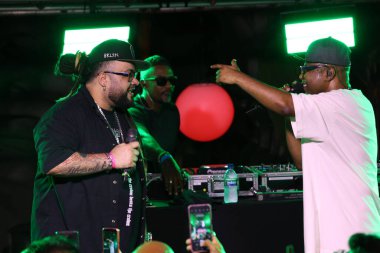 Sao Paulo (SP), Brezilya 09 / 18 / 2023 - Başrolde Lucas Peteado ve Juan Paiva, Claudinho ve Bochecha 'nın hikayesini anlatan 