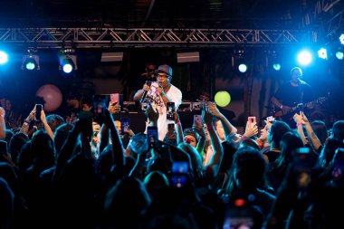 Sao Paulo (SP), Brezilya 09 / 18 / 2023 - Başrolde Lucas Peteado ve Juan Paiva, Claudinho ve Bochecha 'nın hikayesini anlatan 