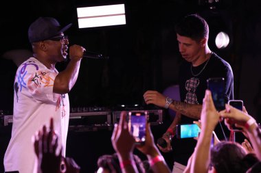 Sao Paulo (SP), Brezilya 09 / 18 / 2023 - Başrolde Lucas Peteado ve Juan Paiva, Claudinho ve Bochecha 'nın hikayesini anlatan 