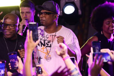 Sao Paulo (SP), Brezilya 09 / 18 / 2023 - Başrolde Lucas Peteado ve Juan Paiva, Claudinho ve Bochecha 'nın hikayesini anlatan 