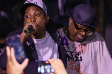 Sao Paulo (SP), Brezilya 09 / 18 / 2023 - Başrolde Lucas Peteado ve Juan Paiva, Claudinho ve Bochecha 'nın hikayesini anlatan 