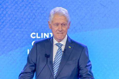 Clinton Global Girişimi 2023 Toplantısı. 18 Eylül 2023, New York, ABD: Eski Başkan Bill Clinton, 18 Eylül 2023 'te New York' ta yapılan Clinton Global Initiative (CGI) toplantısında konuşma yaptı..