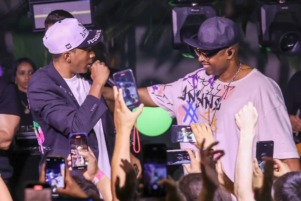 Sao Paulo (SP), Brezilya 09 / 18 / 2023 - Başrolde Lucas Peteado ve Juan Paiva, Claudinho ve Bochecha 'nın hikayesini anlatan 