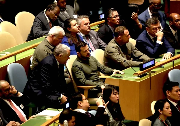 乌克兰总统沃洛德梅尔 泽伦斯基在纽约联合国总部联合国大会第78届会议上的发言 2023年9月19日 美国纽约 乌克兰总统沃洛德梅尔 泽伦斯基在纽约联合国大会第78届会议上讲话 — 图库照片