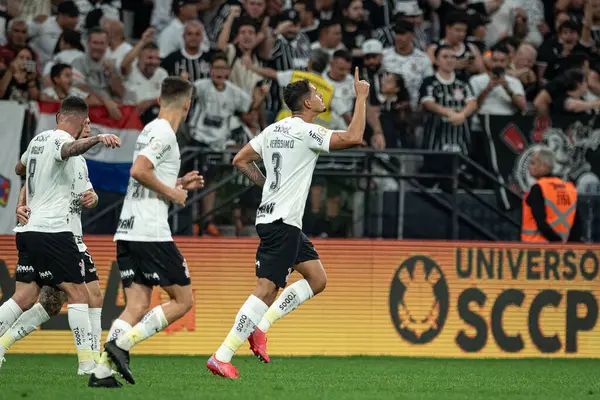 Sao Paulo (SP), Brezilya 09 / 18 / 2023 - BRASILEIRO ile CORINTHIANS maçı 18 Eylül 2023.