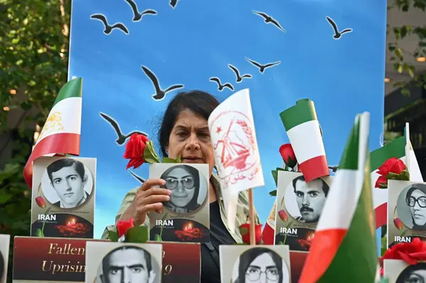 Iraanse Demonstranten Verzamelen Zich Voor Het Hoofdkwartier September 2023 New — Stockfoto