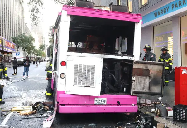 Ice Cream Van Fire September 2023 New York Usa Ice — Stock Photo, Image