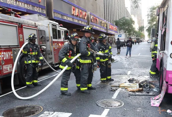 Eiswagen Flammen September 2023 New York Usa Ein Neben Der — Stockfoto