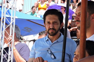 Sao Paulo, Brezilya 09 / 24 / 2023 - Kaykaycı Japinha, Sao Paulo Belediye Başkanı Ricardo Nunes 'in katılımıyla Pazar sabahı Parque Candido Portinari' de oynanan STU Sao Paulo sahnesinin finalinin büyük galibi oldu.. 