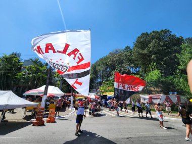 Sao Paulo (SP), Brezilya 09 / 24 / 2023 - Bu Pazar (24) Morumbi Stadyumu 'nda oynanan Copa do Brasil finalinde, Sao Paulo ile Flamengo arasında oynanan maçtan önce kalabalık hareketi). 