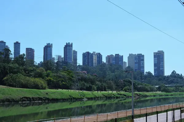Sao Paulo Brasilia 2023 Liike Marginal Pinheiros Pyöräilyreitillä Tänä Sunnuntaina — kuvapankkivalokuva