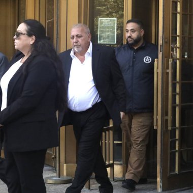 Senatör Bob Menendez New York 'taki Manhattan Federal Mahkemesi' nde. 27 Eylül 2023, New York, ABD: New Jersey Demokrat Sen. Bob Menendez ve eşi Nadine Menendez, 27 Eylül Çarşamba günü Manhattan Federal Mahkemesi 'ne geldiler.) 