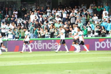 CURITIBA (PR) 01 / 10 / 2023 - FOOTBALL / BRAZILIAN CHAMPIONShiIP 2023 / CORITIBA / ATHLETICO PR - Coritiba ve Athletico Halkla İlişkiler Şampiyonası 'nın 25. raundunda Coritiba ve Athletico PR arasında oynanan 26..