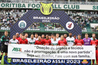 CURITIBA (PR) 01 / 10 / 2023 - FOOTBALL, BRAZILIAN CHAMPIONSHIP 2023, CORITIBA, ATHLETICO PR - Coritiba ve Athletico PR arasındaki maç için 2023 Brezilya Şampiyonası 'nın 25. turu için geçerli olan Couto Pereira Stadyumu' nda teklif. 