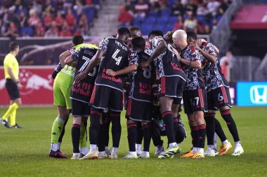 (SPO) 2023 MLS Normal Sezon New York Red Bulls Chicago Fire FC 'ye karşı. 30 Eylül 2023, Harrison, New Jersey: New Jersey Red Bull Arena 'da bugün oynanan futbol maçında New York Red Bulls ve Chicago Fire FC arasında, Chicago Fire FC, güvenli