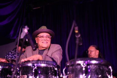 CD Sürüm Küçük Johnny & Anthony Almonte (NEW) CD Sürüm Küçük Johnny & Anthony Almonte. 30 Eylül 2023, New York, ABD