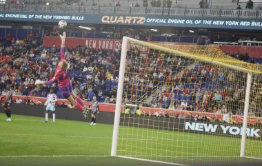 30 Eylül 2023 - Harrison New Jersey, ABD: New York Red Bulls ile Chicago Fire arasında oynanan futbol maçında kaleci Brady (Chicago).