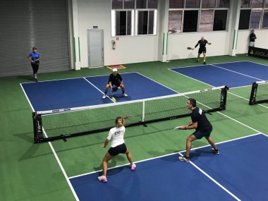 Sao Paulo (SP), 10 / 01 / 2023 - TOURNAMENT / PICKLEBALL / SP - Pickleball Turnuvası Sao Paulo 'da gerçekleşti ve Brezilya' da büyüyen bu sporun karışık maçlarını oynamak için her eyaletten insanları bir araya getirdi.