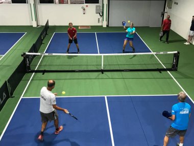 Sao Paulo (SP), 10 / 01 / 2023 - TOURNAMENT / PICKLEBALL / SP - Pickleball Turnuvası Sao Paulo 'da gerçekleşti ve Brezilya' da büyüyen bu sporun karışık maçlarını oynamak için her eyaletten insanları bir araya getirdi.