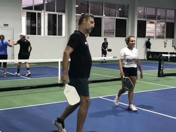 Sao Paulo (SP), 10 / 01 / 2023 - TOURNAMENT / PICKLEBALL / SP - Pickleball Turnuvası Sao Paulo 'da gerçekleşti ve Brezilya' da büyüyen bu sporun karışık maçlarını oynamak için her eyaletten insanları bir araya getirdi.