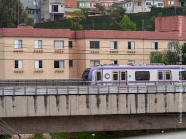 Sao Paulo (SP), 10 / 03 / 2023 - GREVE / METRO / SP - Campo Limpo İstasyonu ve leylak metro hattı 5 trenlerinin görüntüsü, bu Salı sabahı Sao Paulo 'nun güney bölgesinde. Metro, Sabesp ve CPTM grevi nedeniyle, 1. satır, 2 yeşil ve 3 kırmızı.. 