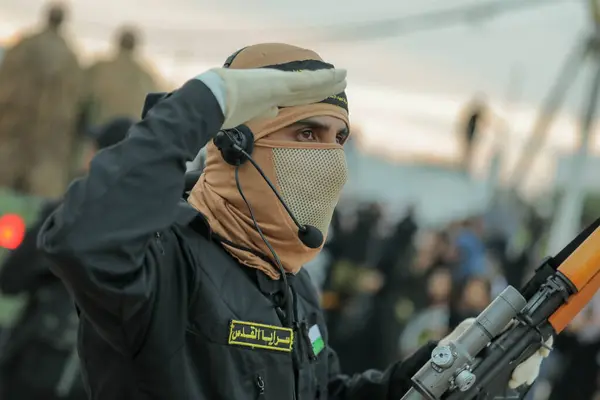 2023年10月4日 パレスチナ アルカイド旅団からの戦闘機 パレスチナのイスラム ジハード運動の軍事翼 ガザ地区の36番目の運動に関する軍事パレードに参加 — ストック写真