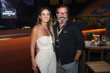 Sao Paulo (SP), Brezilya 10 / 06 / 2023 - Roberta Maia ve Paulo Roca, 6-22 Ekim 2023 tarihleri arasında Ibirapuera Spor Salonu 'nda gerçekleşen Sao Paulo Oktoberfest' in 6.