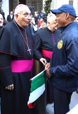 New York 'taki Kolomb Günü Geçit Töreni' nden Adams. 9 Ekim 2023, New York, ABD Kolomb Günü geçidi New York Belediye Başkanı Eric Adams 'ın da katılımıyla 5. 