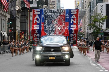 İspanyol Günü Geçidi. 8 Ekim 2023 New York, New York, ABD Büyük Hispanik Miras Ayı Ekim ayında, İspanyol kökenli bir mirası paylaşan ülkelerin kültürünü kutlamak için geliyor.