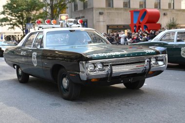 New York 'taki Columbus Günü Geçidi. 9 Ekim 2023, New York, ABD Kolomb Günü geçidi New York 'ta 12 Ekim 1929' da doğdu. New York 'lu bir iş adamı ve İtalyan göçmen olan Generoso Pope bir geçit töreni düzenledi. 