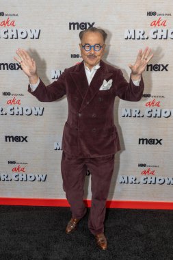 Nam-ı diğer Bay Chew film galası. 12 Ekim 2023, New York, New York, ABD: Michael M. Chow, 12 Ekim 2023 tarihinde New York 'ta Modern Sanatlar Müzesi' nde MR CHOW Film galasına katılır.. 