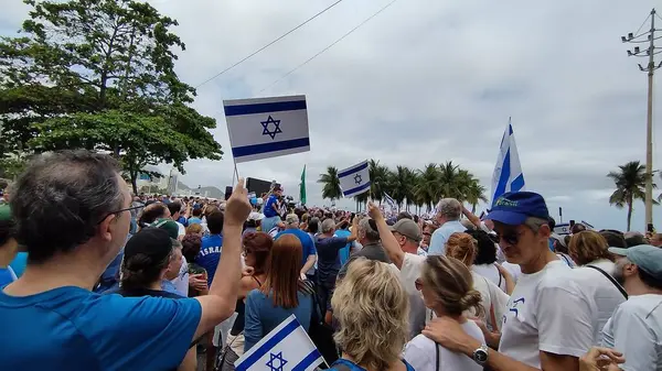 リオデジャネイロ ブラジル 2023 リオデジャネイロのイスラエル連邦は この日曜日の午後に促進 プラヤ コパカバーナに約3000人を集めたイスラエル国家の防衛行為 — ストック写真