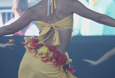 BAFOCHI, Santiago 'daki Panamerikan Oyunları' nda Bayrakların Yükseltilmesi sırasında Şili folklorik balesi sahneledi. 17 Ekim 2023, Santiago, Şili: BAFOCHI folklorik Şili Panamerikan Oyunları 'nda Bayrakların Yükseltilmesi sırasında gösteri yapıyor