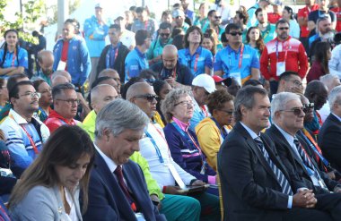 Santiago 'daki Panamerikan Oyunları' nda bayrak kaldırma. 17 Ekim 2023, Santiago, Şili: Santiago 'daki Panamerika Oyunlarında Bayrakları Yükseltme Yarışmasına katılan ülkeleri karşıladı