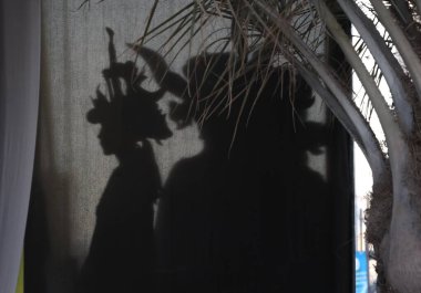 Santiago 'daki Panamerikan Oyunları' nda bayrak kaldırma. 17 Ekim 2023, Santiago, Şili: Santiago 'daki Panamerika Oyunlarında Bayrakları Yükseltme Yarışmasına katılan ülkeleri karşıladı