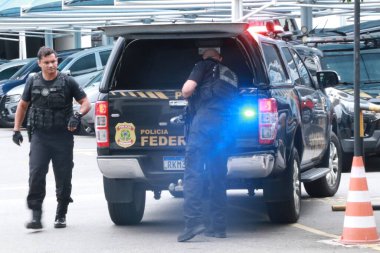 Rio de Janeiro (RJ), Brezilya 10 / 20 / 2023 - Bu Cuma sabahı, Federal Polis DEJA VU Operasyonunu uyuşturucu kaçakçılığı suçlarını araştırmak için başlattı