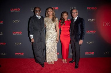 DKMS Gala 2023. 19 Ekim 2023, New York, New York, ABD: (L-R) Billy Porter, Danielle Price Sanders, Angelina Lipman ve Monte Lipman 19 Ekim 2023 tarihinde New York 'ta The Cipriani Wall Street' teki DKMS Gala 2023 'e katıldılar.. 