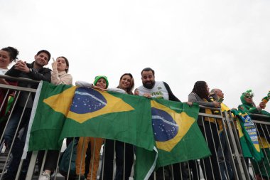 21 Ekim 2023, Santiago: PODIO / SKATE / STREET / JOGOS / PANAMERICANO / CHILE - Brezilyalı sporcular Rayssa Leal ve Pamela Rosa altın ve gümüş ve bronz madalya kazandılar.