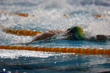 Santiago (Şili), 10 / 21 / 2023 - Brezilya altını, ABD gümüşü ve Kanada Bronzu ile yüzen erkekler 4x100 metre serbest yüzme finalinin finali, Şili 'deki Santiago Ulusal Stadyumu' nun su merkezinde gerçekleşti.