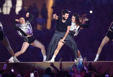 Sebastian Yatra, Santiago 'da düzenlenen 2023 Pan Amerikan Oyunlarının açılış seremonisinde performans sergiliyor. 20 Ekim 2023, Santiago, Şili: Sebastian Yatra ve diğer müzik grupları 2023 Pan American Game 'in açılış seremonisi sırasında konser verdiler.