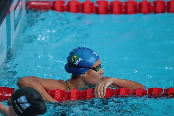 圣地亚哥 2023年10月20日 在智利圣地亚哥国家体育场的水上运动中心 女子游泳队以3分42 27分钟的最佳成绩进入决赛 — 图库照片