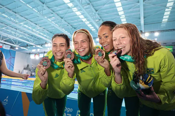 Santiago Chl 2023 Swimming Final Women 4X100M Freestyle Canada Gold — Stock Photo, Image
