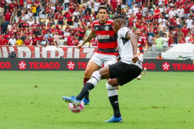 Rio de Janeiro, Brezilya - 10 / 22 / 2023: Flamengo 'dan Pedro - Brezilya Şampiyonası' nın 28. turu için geçerli olan Flamengo ve Vasco arasındaki maç, Rio d 'nin kuzeyindeki Mario Filho Stadyumu' nda (Maracana) yapıldı.