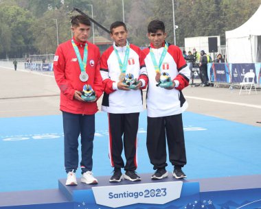 SANTIAGO (Şili), 10 / 22 / 2023 - Pan Amerikan Oyunlarının 42.2 km erkekler maratonu Şili 'nin Santiago kentindeki Higgins Park' ta gerçekleşti. Yarışı Perulu Cristhian Pacheco kazandı. Son şampiyon Şili 'li Hugo Catrileo ikinci oldu.