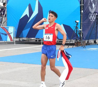 SANTIAGO (Şili), 10 / 22 / 2023 - Pan Amerikan Oyunlarının 42.2 km erkekler maratonu Şili 'nin Santiago kentindeki Higgins Park' ta gerçekleşti. Yarışı Perulu Cristhian Pacheco kazandı. Son şampiyon Şili 'li Hugo Catrileo ikinci oldu.