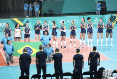 SANTIAGO (Şili), 10 / 22 / 2023 - Brezilya ile Arjantin arasındaki bayanlar voleybol karşılaşması, Şili 'nin Santiago kentinde düzenlenen 2023 Pan Amerika Oyunları sırasında gerçekleşti. Brezilya 3-0 kazandı. 