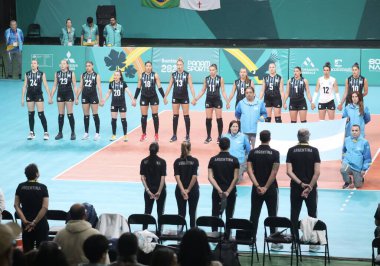 SANTIAGO (Şili), 10 / 22 / 2023 - Brezilya ile Arjantin arasındaki bayanlar voleybol karşılaşması, Şili 'nin Santiago kentinde düzenlenen 2023 Pan Amerika Oyunları sırasında gerçekleşti. Brezilya 3-0 kazandı. 