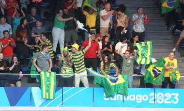 SANTIAGO (CHL), 10 / 24 / 2023: Erkekler 4x200 Serbest Bayrak Brezilya (Altın), ABD (Gümüş) ve Kanada (Bronz) tarafından Ulusal Stadyum Sucul Merkezi, Santiago, Şili. 