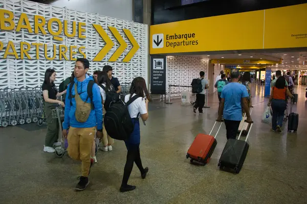 Sao Paulo 2023 Sao Paulo International Airport Brazil Passagerarrörelser Lobbyn — Stockfoto